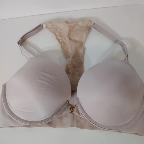 ✨🖤 Victoria’s Secret Racerback Push-Up Bra | Sleek Lift, Luxe Lace 💫size 34D - Picture 2 of 8